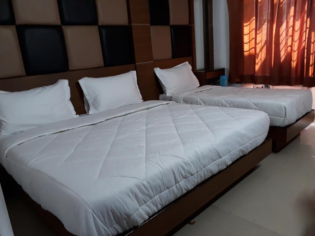 Hotel Katra Residency Exterior foto