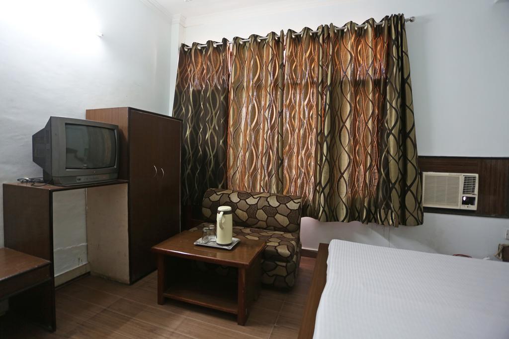 Hotel Katra Residency Cameră foto